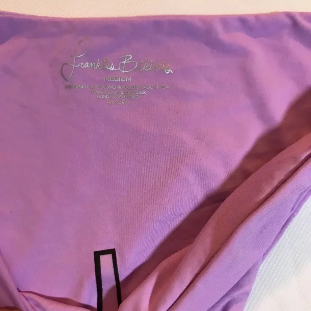 NEW Frankies Bikinis 'Bella' Seamless Bikini Bottom Purple [SZ Medium ]‎